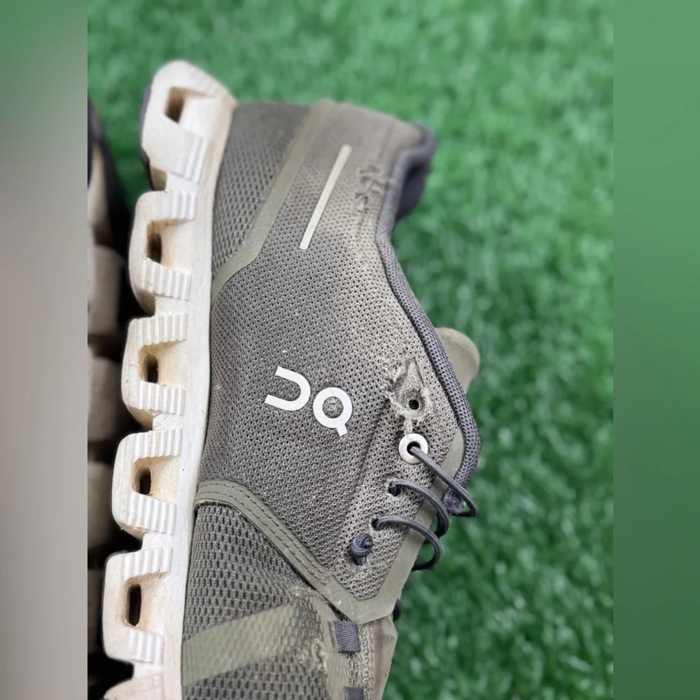 On Running‎ Men’s Athletic Shoes Size 11